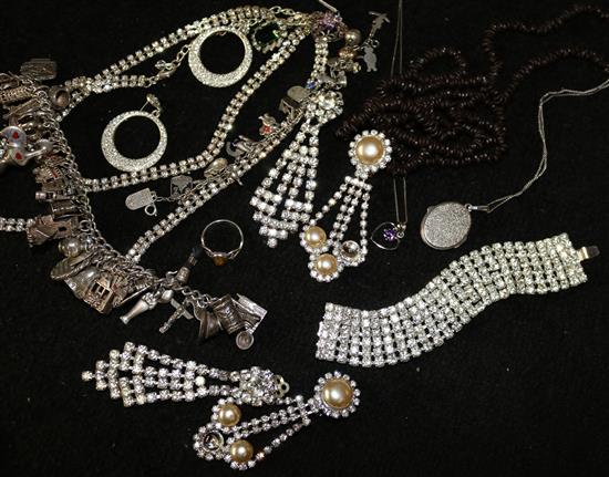 Costume jewellery